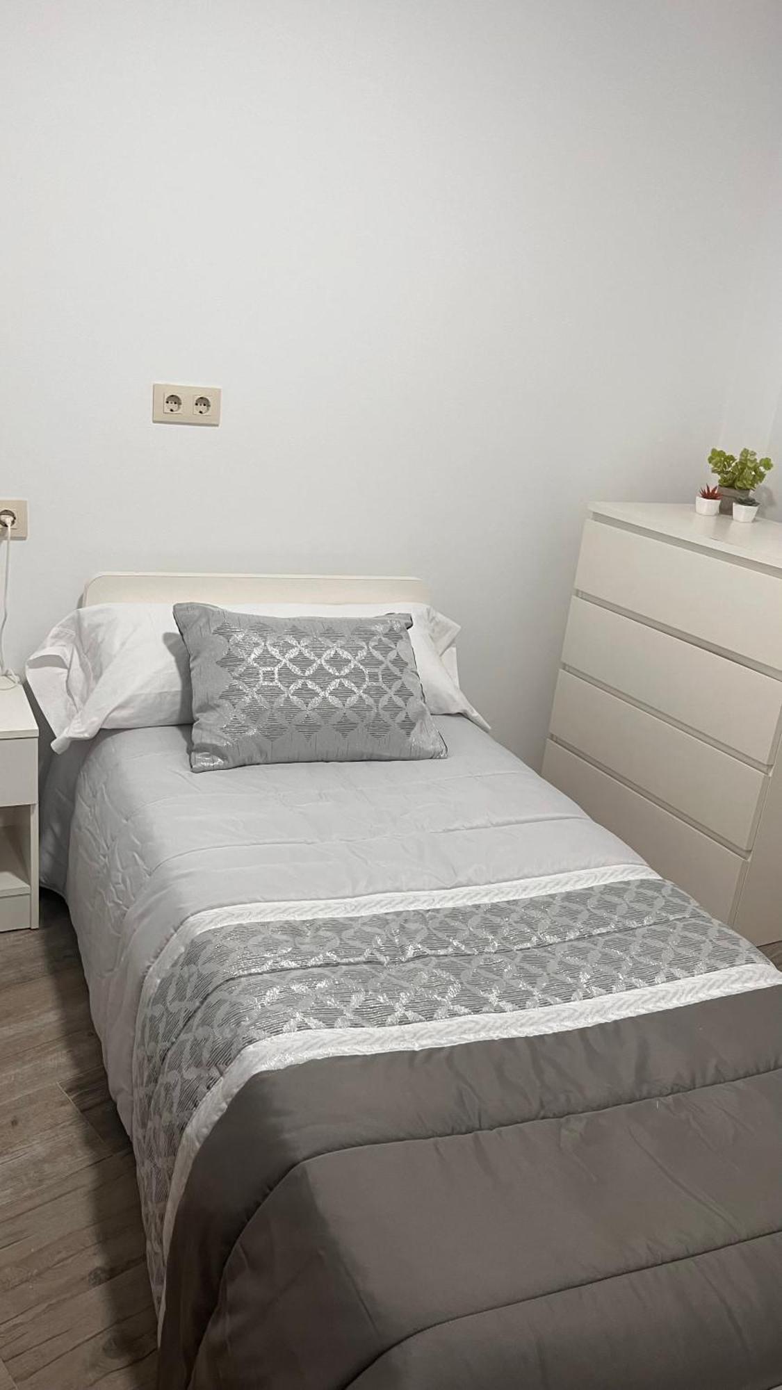 La De Fredyy - Tres Marias Apartments ريدونديلا المظهر الخارجي الصورة
